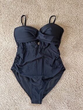 Black Women’s Twist-Front One-Piece Swimsuit